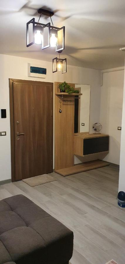 Helin Apartament By Alezzi N10 นาโวดาริ ภายนอก รูปภาพ