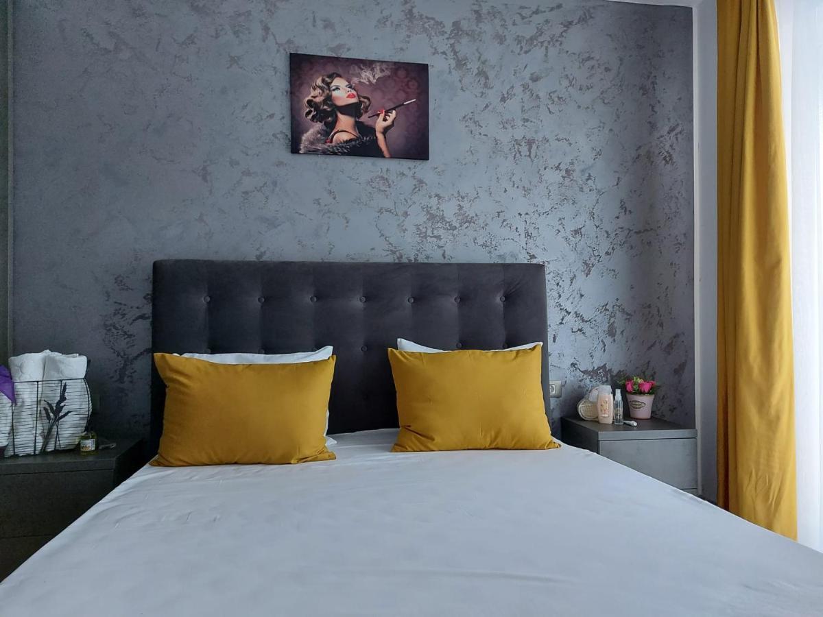 Helin Apartament By Alezzi N10 นาโวดาริ ภายนอก รูปภาพ